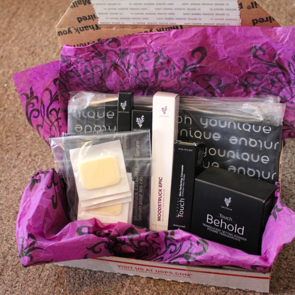 💥Flash Sale💥Younique Lot 💜